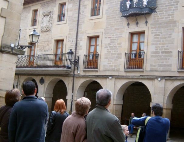 turismo rioja - ruta guiada por Laguardia con Guias Artea