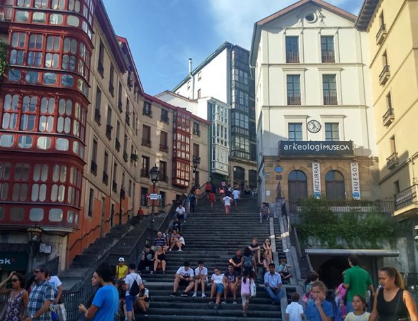 Turismo Bilbao y puente colgante - visita guiada